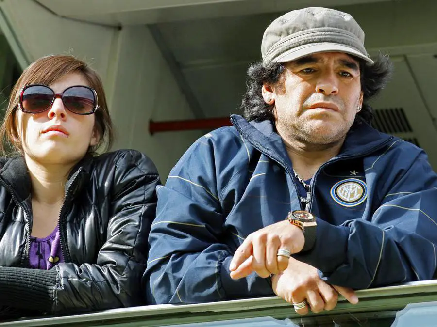 maradona-inter-il-saluto.jpg